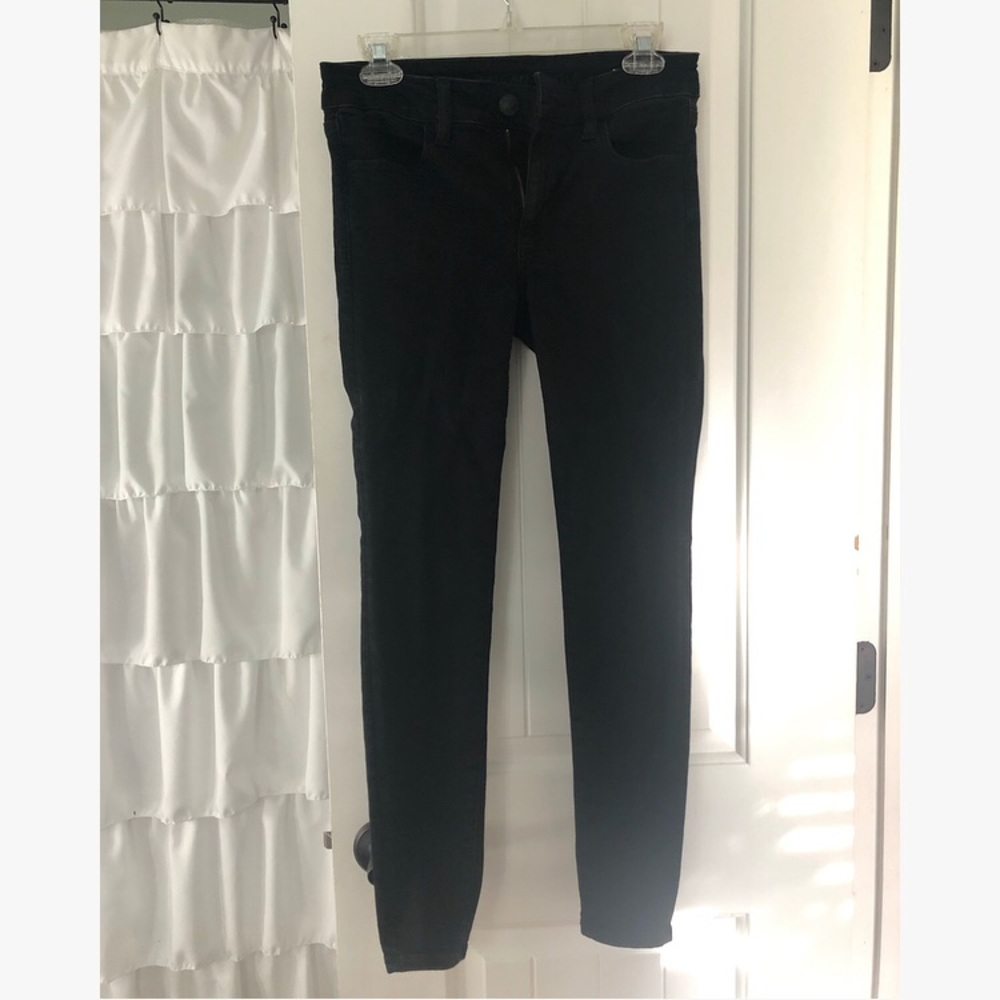 High waisted black jeans